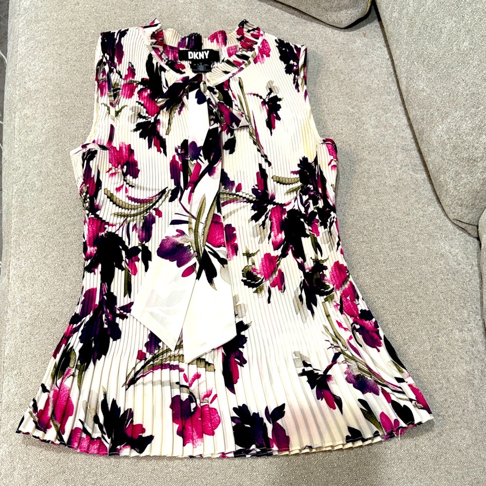 DKNY L Pink and Purple Floral Sleeveless Top